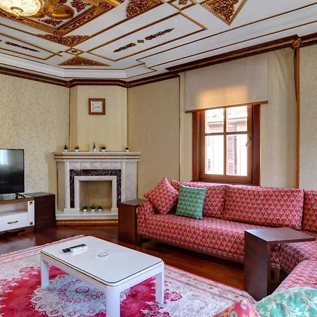 דירה Emirganli Ottoman House